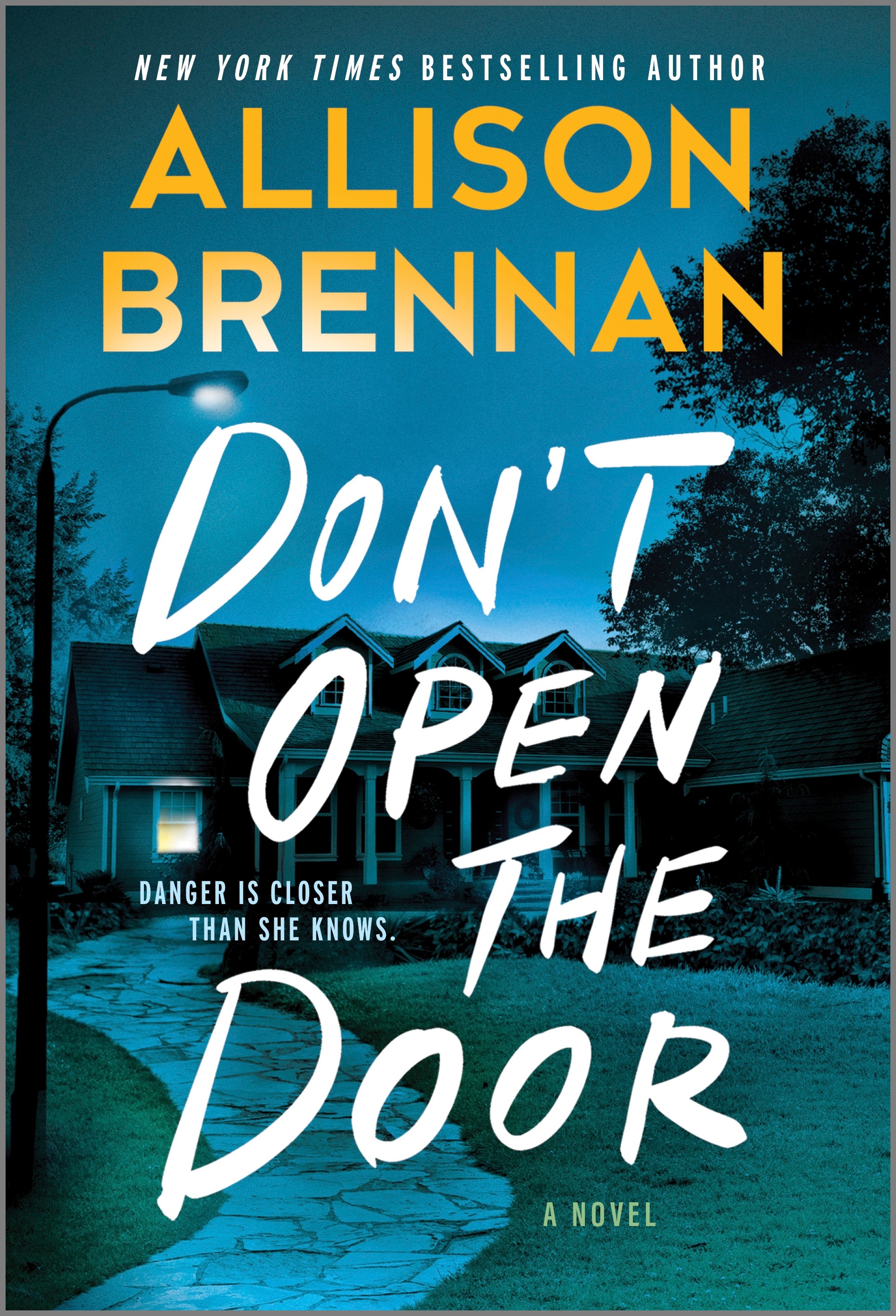 Imagen de portada para Don't Open the Door [electronic resource] : A Novel