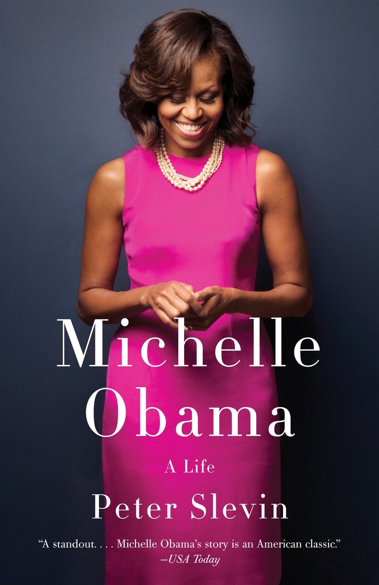Imagen de portada para Michelle Obama [electronic resource] : A Life