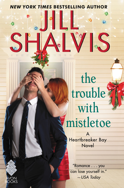Cover image for The Trouble with Mistletoe [electronic resource] : A Heartbreaker Bay Novel