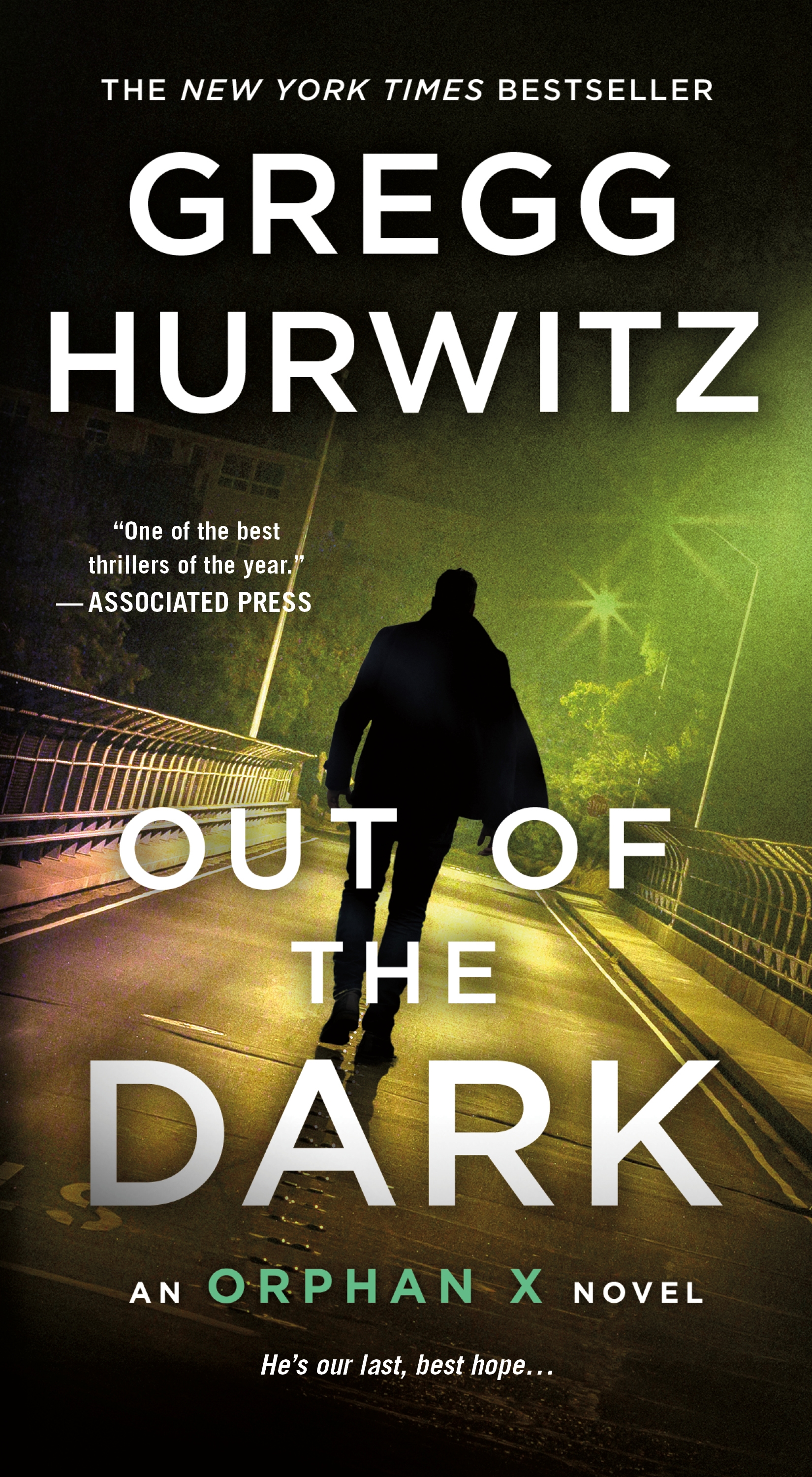 Imagen de portada para Out of the Dark [electronic resource] : An Orphan X Novel